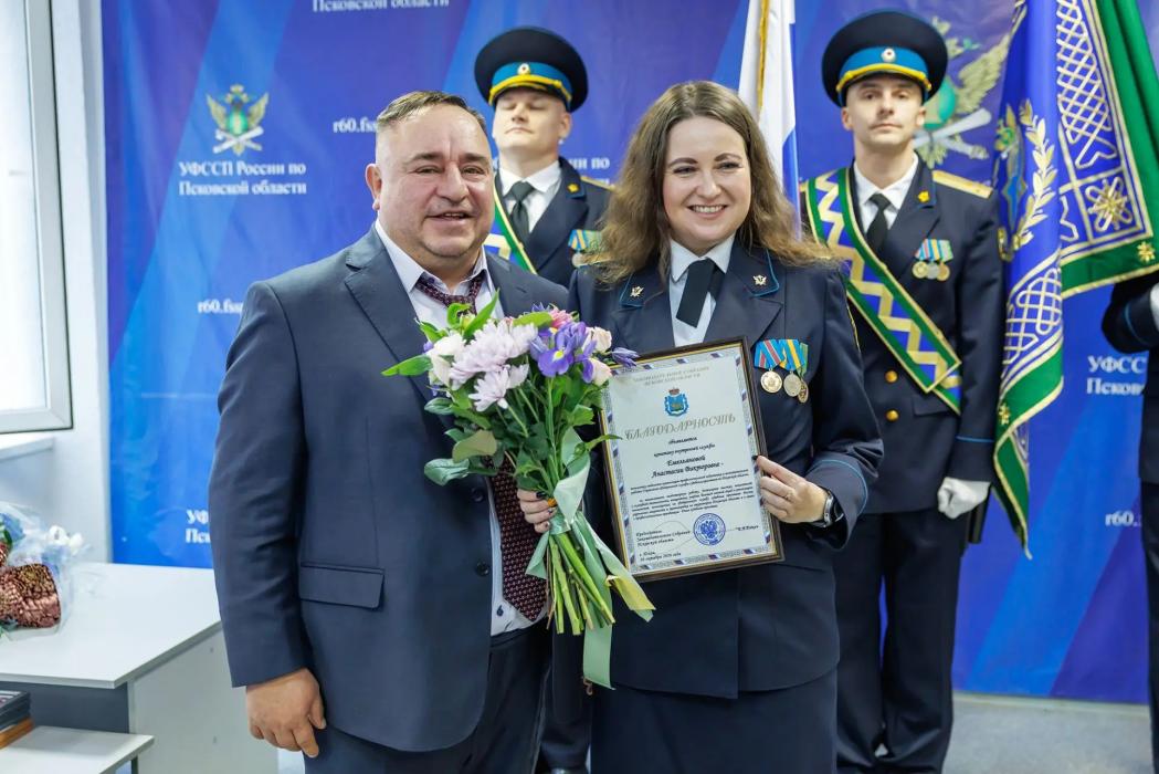Приставов чествовали в Пскове в преддверии профессионального праздника