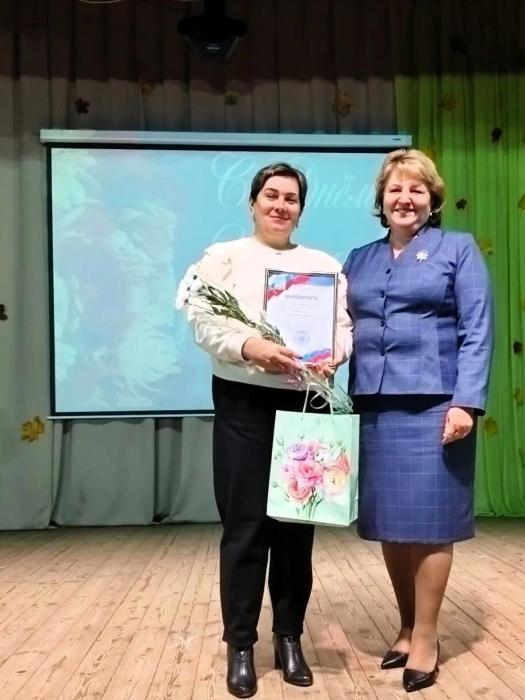Праздник в формате морского приключения устроили для педагогов в Новоржеве