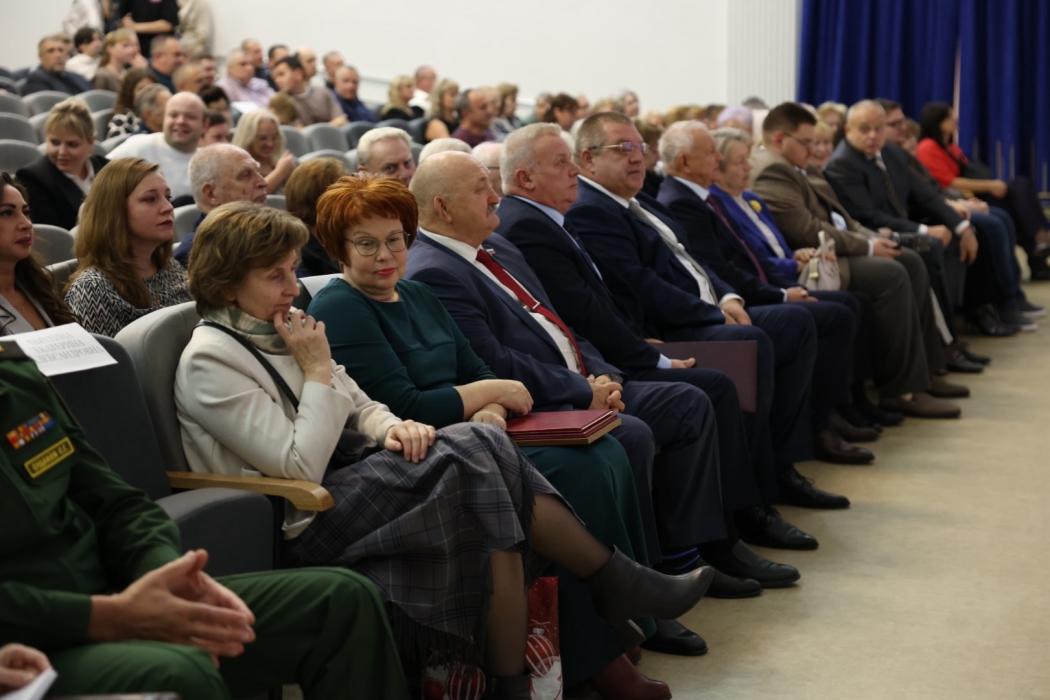 Псковский хлебокомбинат отмечает 80-летие