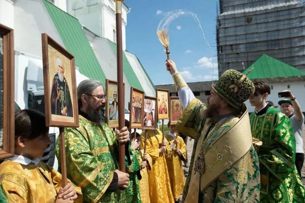 Михаил Ведерников поздравил митрополита Тихона с днём тезоименитства