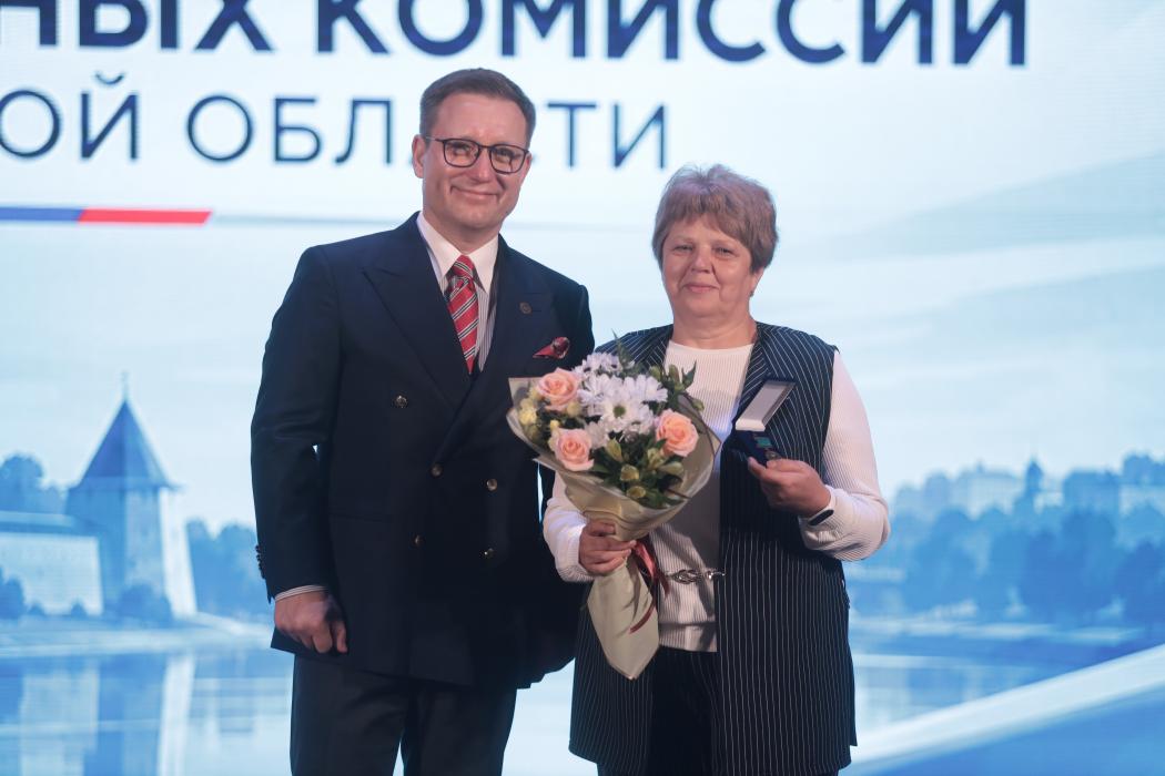 Избирательная комиссия Псковской области отметила свой профессиональный праздник