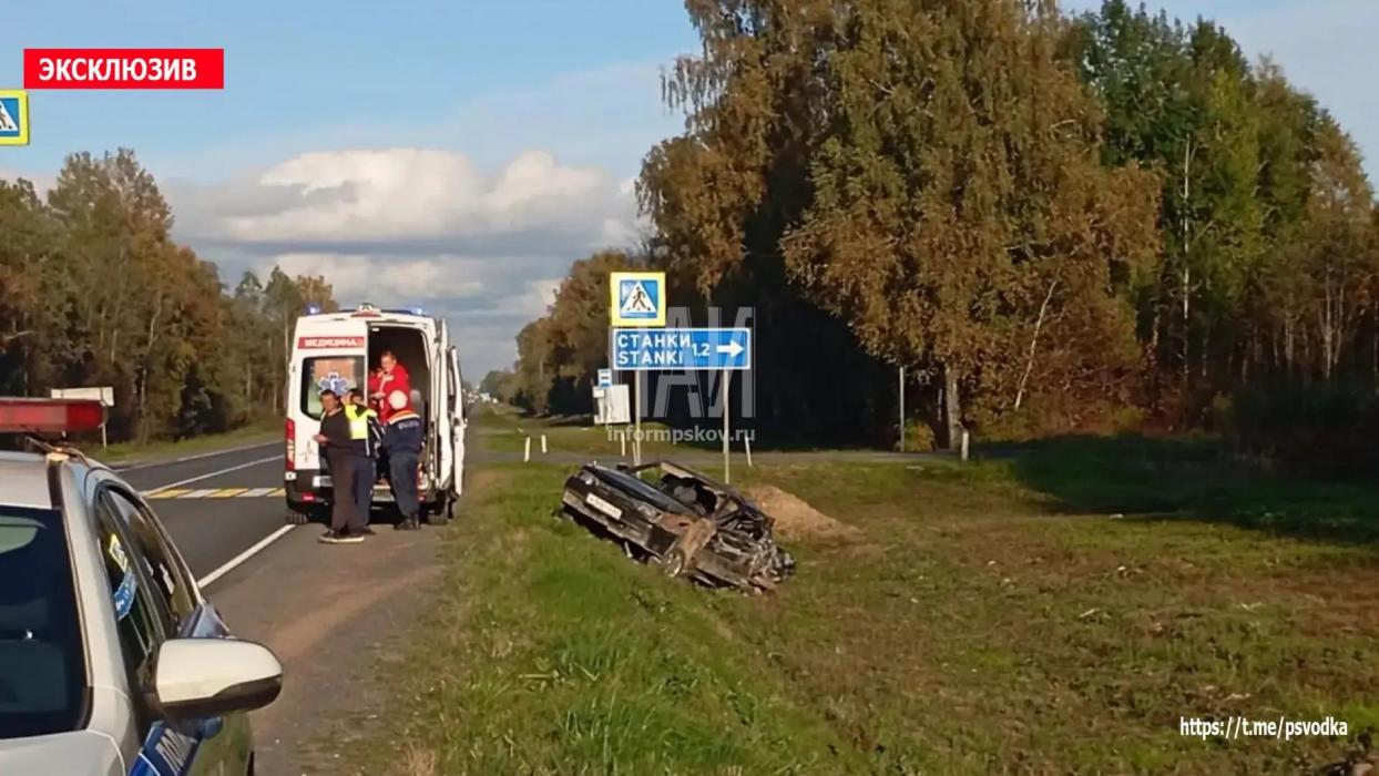 Столкновение автобуса и легкового автомобиля произошло в Псковском районе