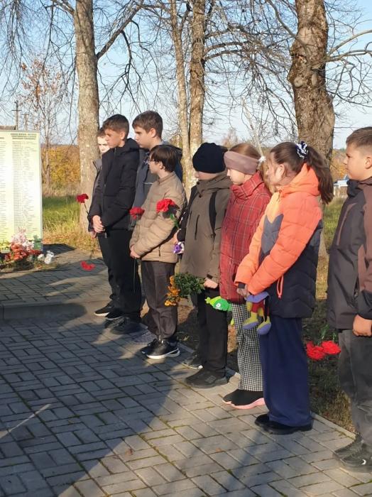 Памятный знак сожжённым деревням и мирным жителям