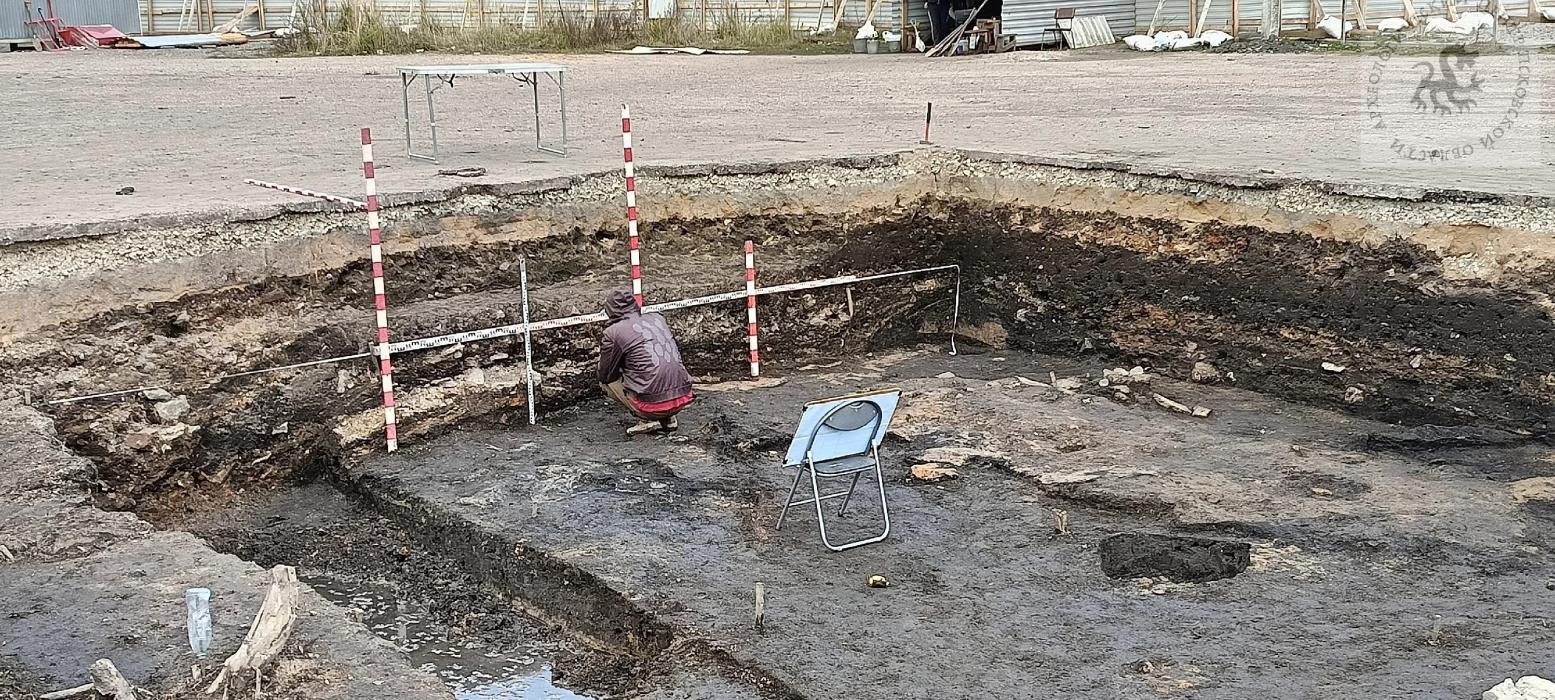 Раскопки на старом рынке в Пскове