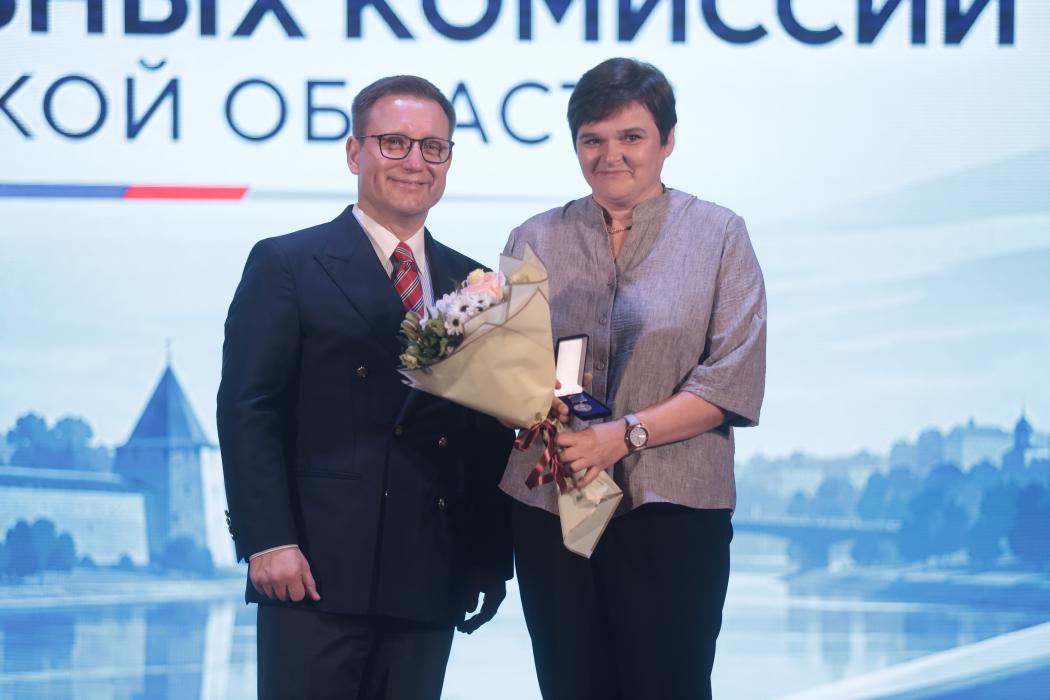 Избирательная комиссия Псковской области отметила свой профессиональный праздник