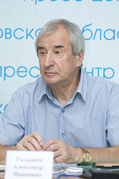 На фото: Александр Голышев
