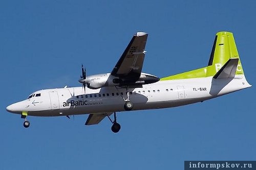 На фото: самолёт Fokker 50