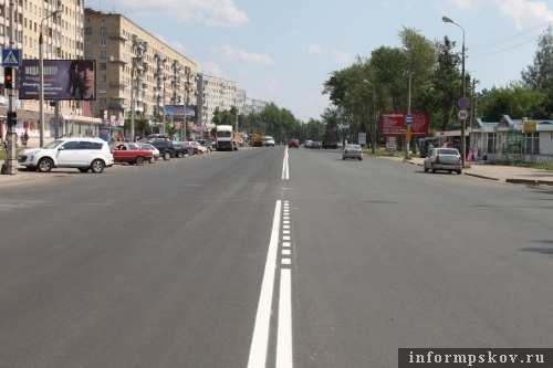 На фото: разметка на Рижском проспекте