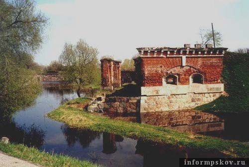 На фото: Даугавпилсская крепость