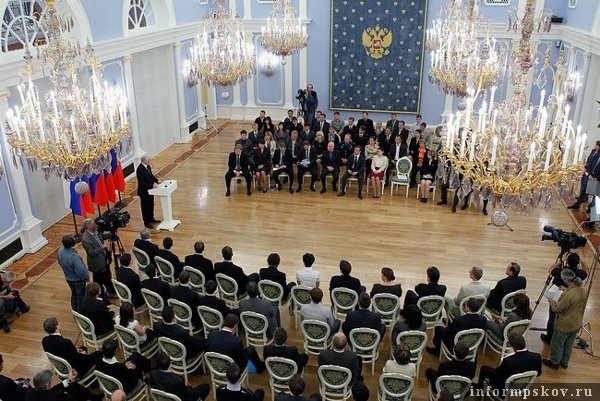 На фото: встреча президента РФ с активом «Единой России»