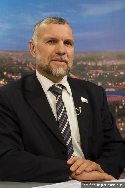 На фото: заместитель главы Пскова Александр Копылов