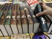 Книжная ярмарка открылась на форуме «Русский Запад» для псковичей (ФОТО)