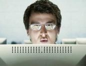 Великолучанин создал в соцсети профиль знакомой и разместил там интимное видео с ней