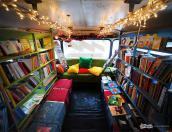 23 и 24 августа в Пскове будет работать московский книжный автобус «Бампер» и студия детской анимации «ДА!»