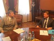 Турчак обсудил с новым главой РЖД график движения поездов в столицы и передачу привокзальной площади в Пскове