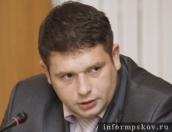 Сергей Макарченко предложил лишать парламентариев мандатов за три «прогула»