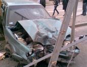 В Великих Луках ВАЗ заехал на остановку, пострадали два человека