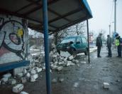Стоявшая на остановке пенсионерка пострадала в результате ДТП на Инженерной в Пскове