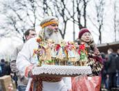 В центре Пскова проходит празднование Масленицы