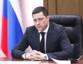 Михаил Ведерников поздравил работников и ветеранов ЖКХ с профессиональным праздником