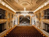Премьерный показ спектакля «Ревизор» в Псковском драмтеатре был прерван из-за сигнала пожарной тревоги