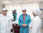 Вице-премьер Алексей Гордеев побывал на старейшем предприятии Псковской области