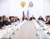 Новые параметры областного бюджета обсудил Михаил Ведерников с фракцией «Единая Россия»