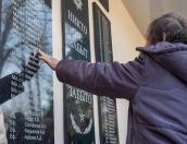 Родственники павших воинов-десантников 6-й роты почтили их память на высоте 776 в Чечне