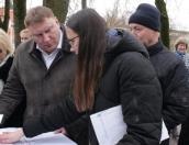 Александр Братчиков проверил ход ремонта псковских улиц