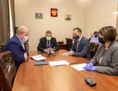ЖКХ, дороги и нацпроекты: вице-губернатор Василий Осипов встретился с главой Псковского района Натальей Фёдоровой