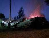 Пожарные в Гдове несколько часов тушат пожар у больничной котельной