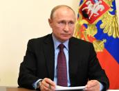 Путин сообщил о 30 заболевших COVID-19 в его окружении
