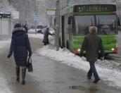 Сильный снегопад не повлиял на работу автобусного парка в Пскове