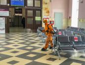 Санобработку социально значимых объектов провели в Великих Луках