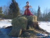 Чучело Масленицы сожгли в Пскове