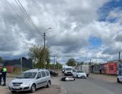 Мотоцикл и автомобиль столкнулись на улице Алмазной в Пскове