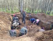 Найденные в экспедиции в Невельском районе медальоны 7 мая отправят на экспертизу в Казань