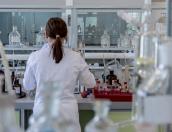 Шесть человек скончались после отравления этанолом в Псковской области