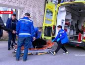 В Неёлово нетрезвая женщина врезалась на мопеде в стену жилого дома