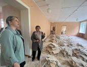 Елена Бибикова проинспектировала ход капремонта в Пушкиногорской санаторной школе-интернате