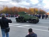 Восстановленный псковичами бронеавтомобиль поучаствовал в репетиции парада в Великом Новгороде