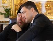 Михаил Ведерников поздравил митрополита Тихона с годовщиной в должности главы Псковской митрополии