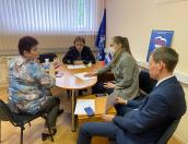 Елена Бибикова посетила Палкинский и Островский районы