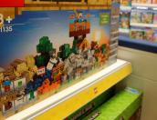 Сеть магазинов LEGO приостанавливает работу в России