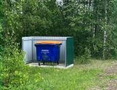 «Экопром» выставляет контейнеры для ТКО в деревнях Пушкиногорского района