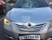 Водитель автомобиля сбил мужчину на пешеходном переходе в Пскове 