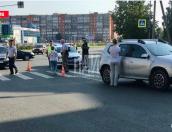 Водитель автомобиля сбил пешехода на Коммунальной улице 