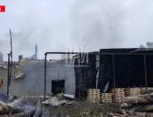 Пожарные ликвидируют возгорание пилорамы в Новоржевском районе