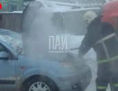 Иномарка горела в центре Печор 