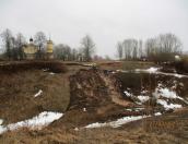 Часть склона обвалилась на городище Воронич
